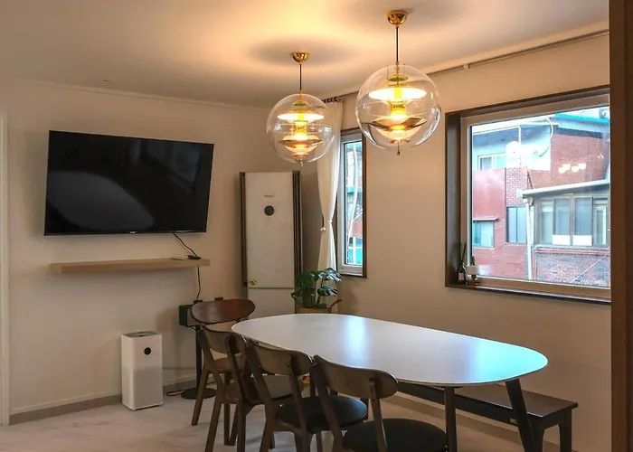 Awesom Bliss 서울중심위치 3r3b 창덕궁 경복궁 명동 동대문 Appartement